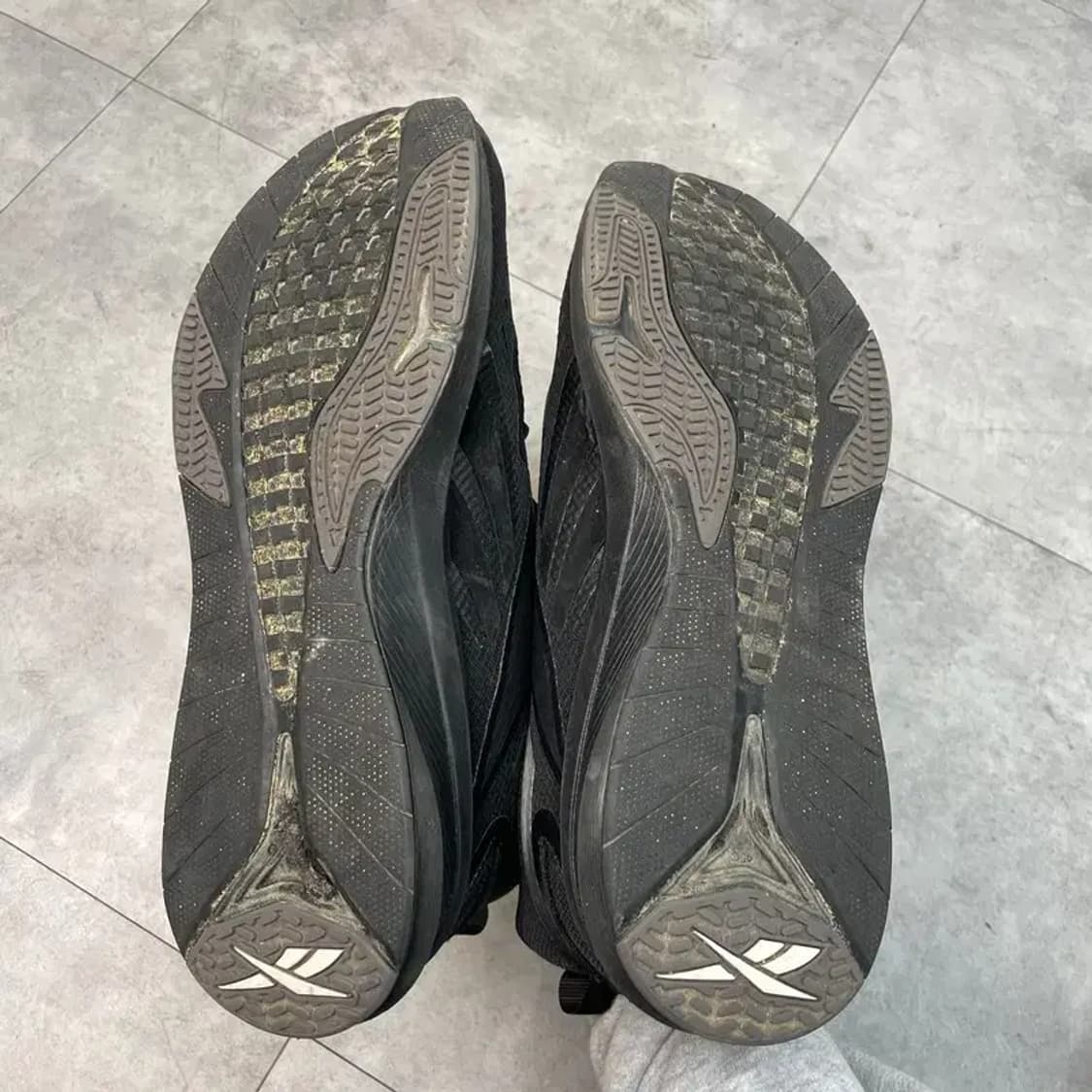 310 빅사이즈 리복 남성용 퓨지움 런 20 스니커즈 상품이미지3