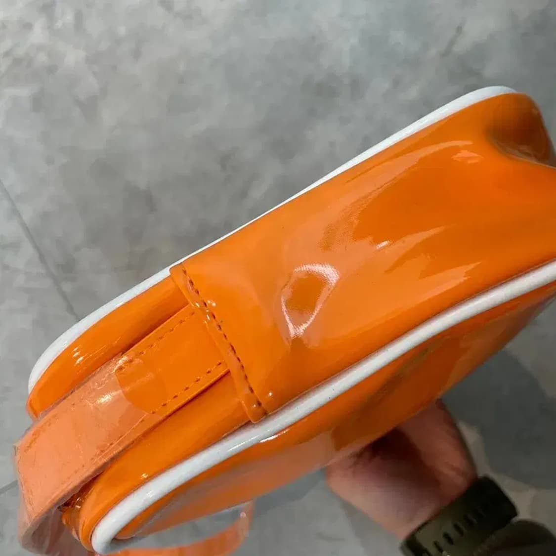 이미스 에나멜 숄더백 오염존재 새상품 상품이미지10