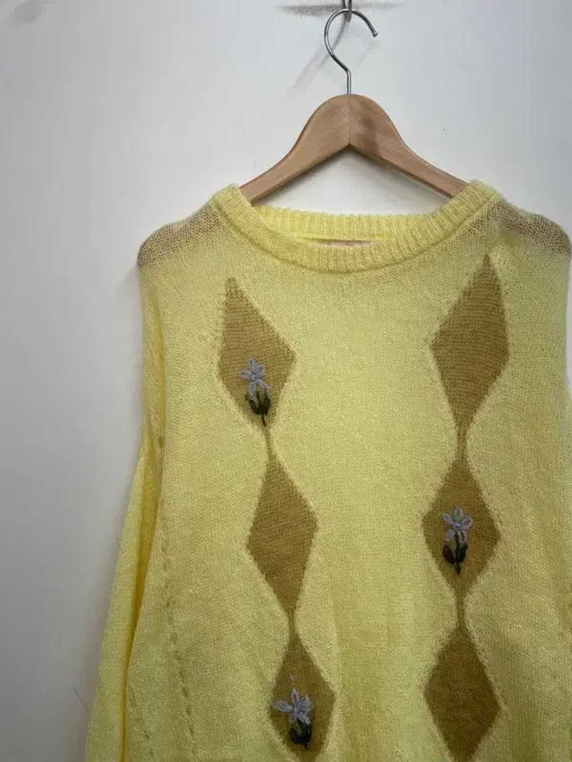 프리 새상품 wooha 아가일 패턴 옐로우 니트 상품이미지4