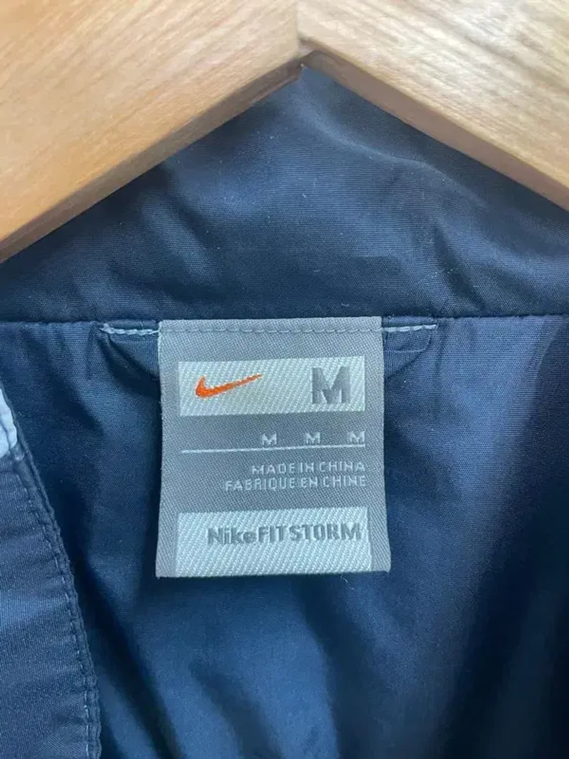 미디움 나이키 티엠포 윈드러너 바람막이 자켓 네이비 상품이미지5