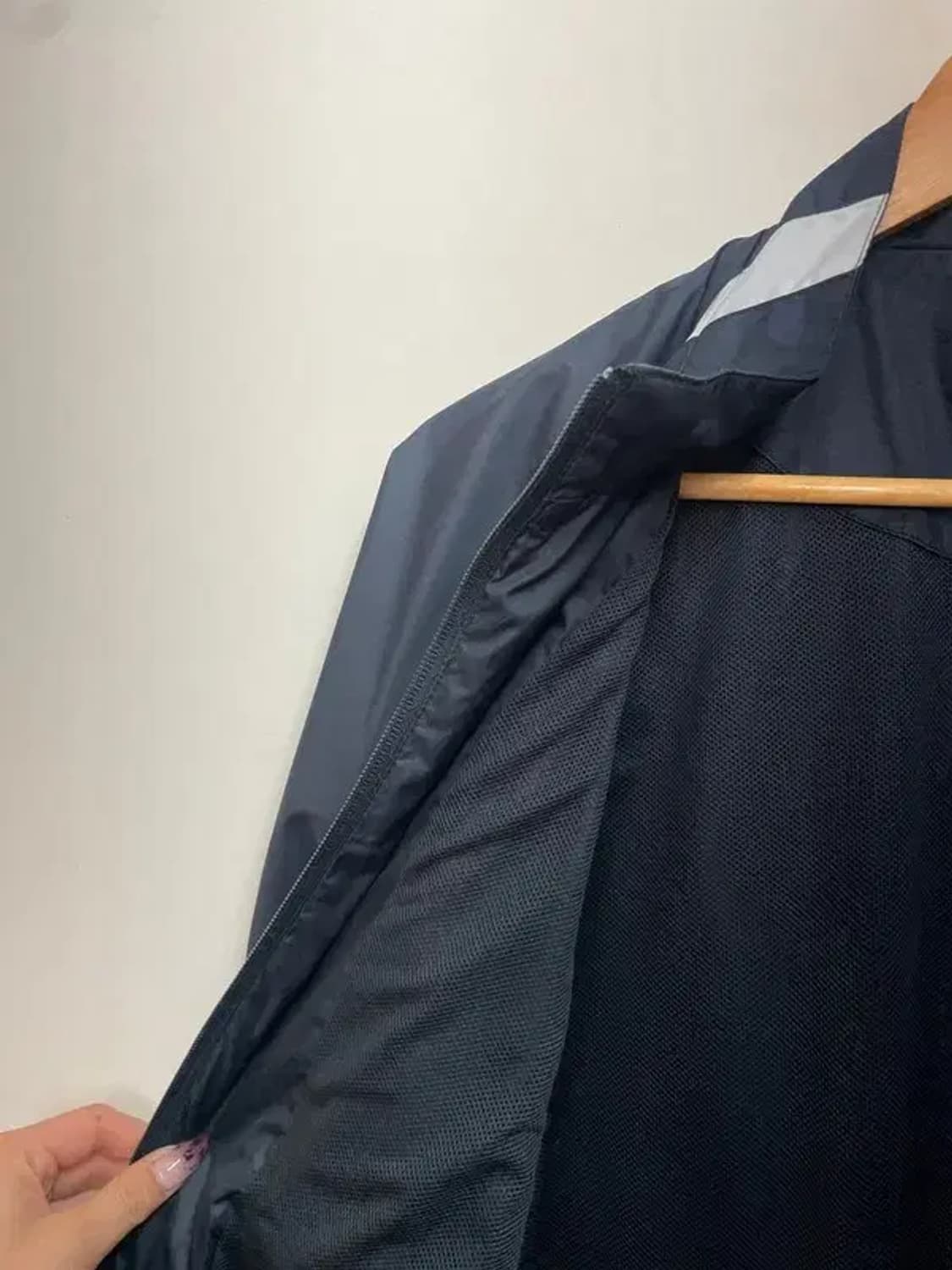 미디움 나이키 티엠포 윈드러너 바람막이 자켓 네이비 상품이미지6