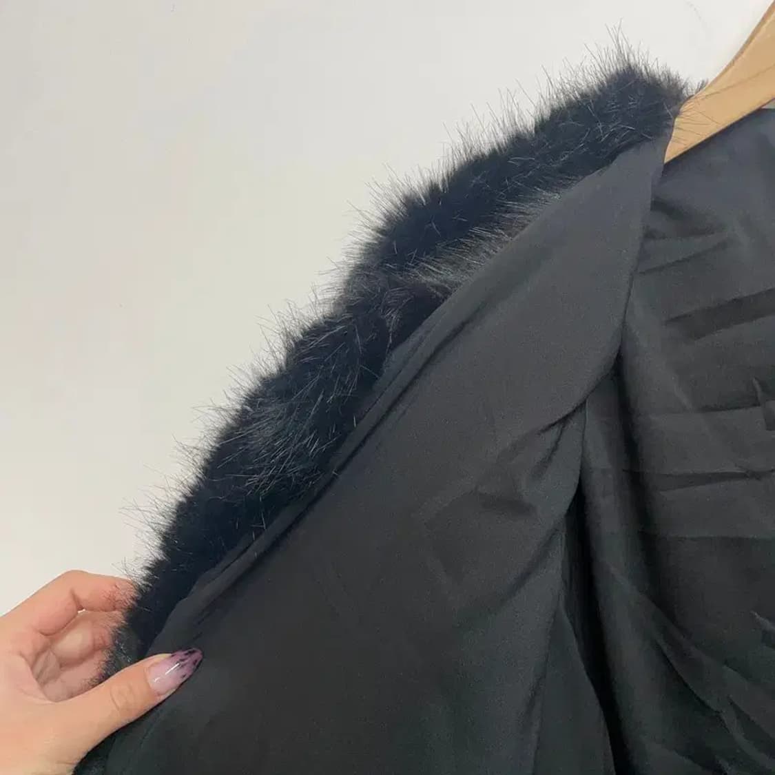 프리 여자 페이크퍼 블랙 여자 자켓 상품이미지6