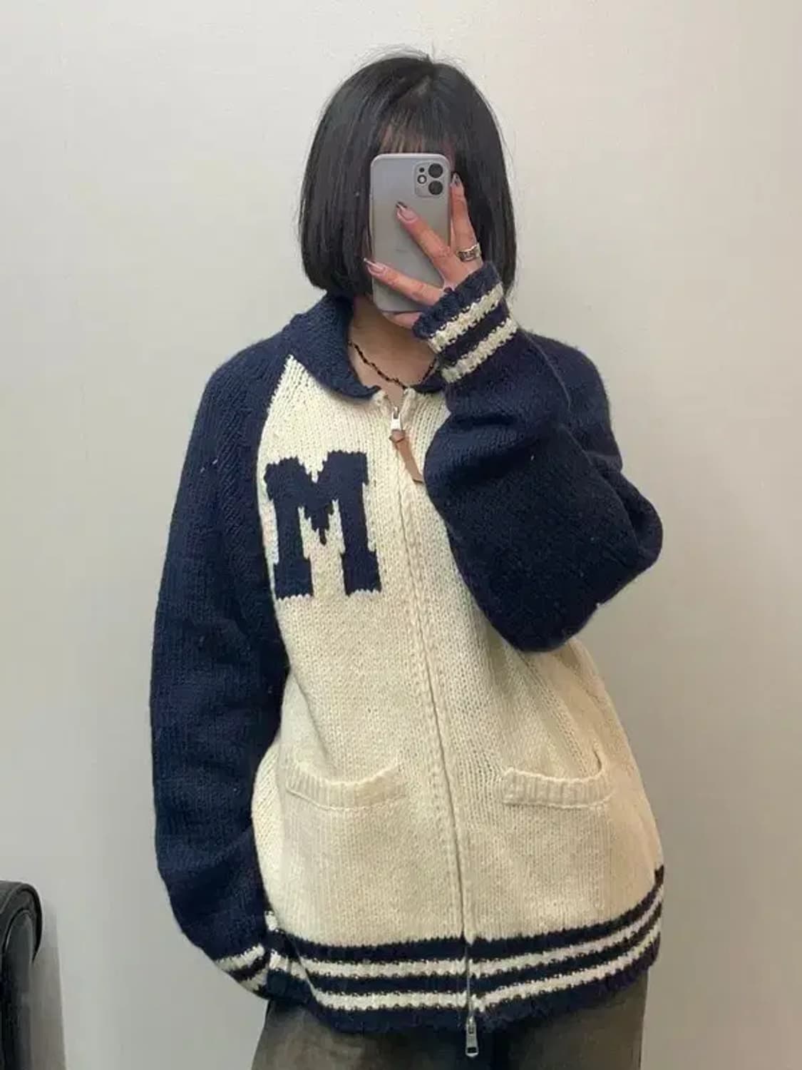 미디움 마리떼 프랑소와 저버 컬러 블록 래글런 가디건 니트 집업 네이비 상품이미지1