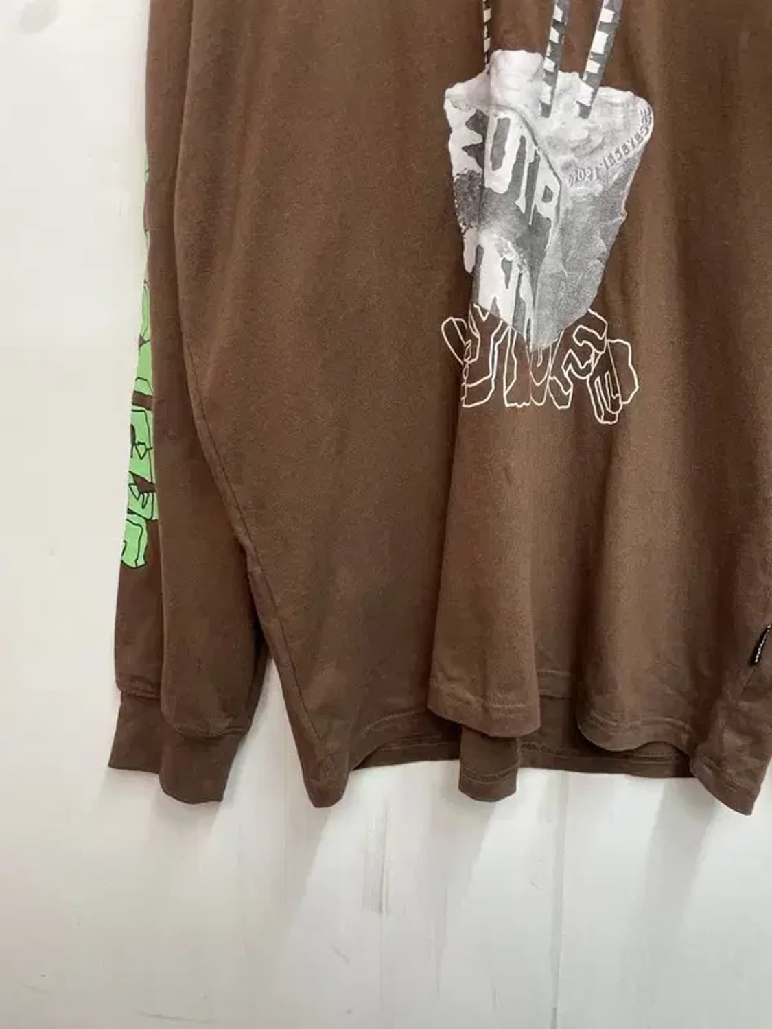 xl 예쓰아이씨 벌스데이 오버핏 브라운 롱슬리브 티셔츠 상품이미지3