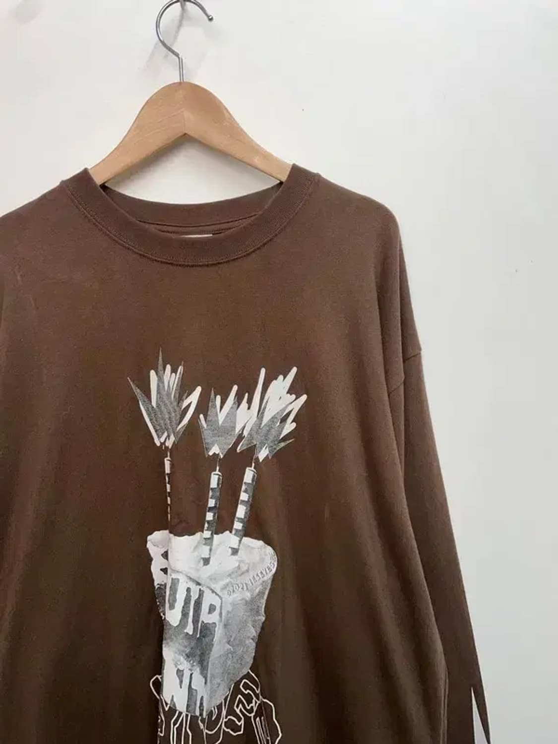 xl 예쓰아이씨 벌스데이 오버핏 브라운 롱슬리브 티셔츠 상품이미지4
