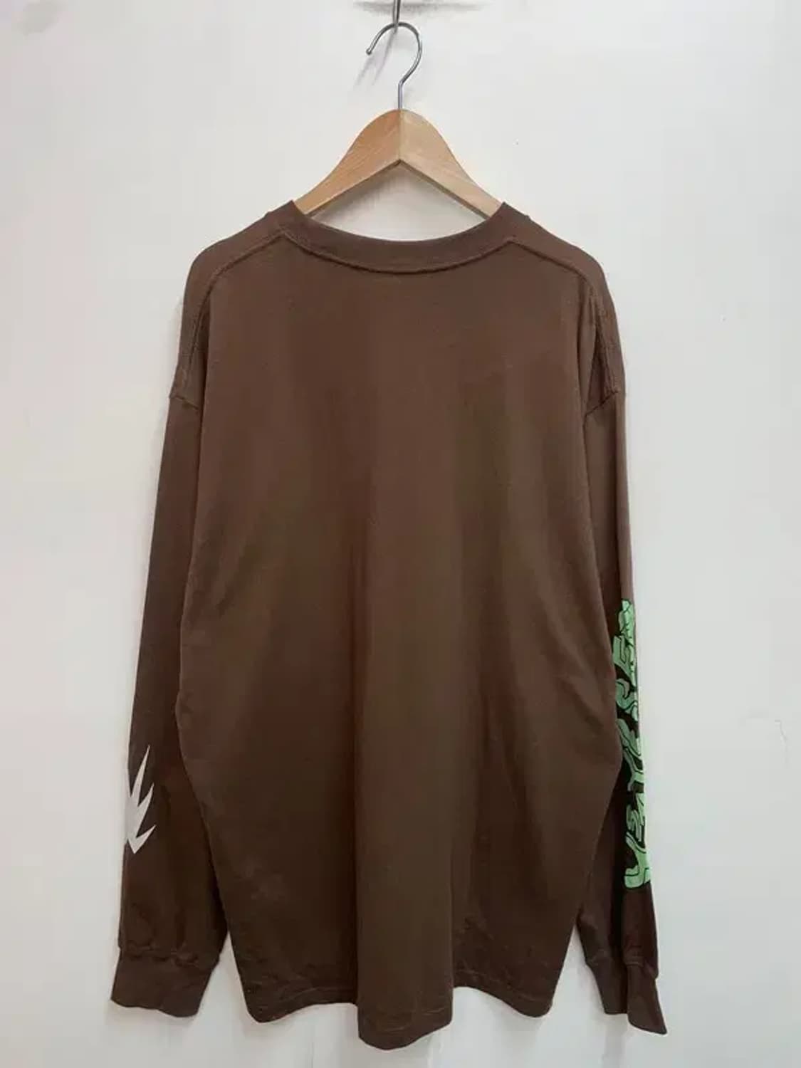 xl 예쓰아이씨 벌스데이 오버핏 브라운 롱슬리브 티셔츠 상품이미지8