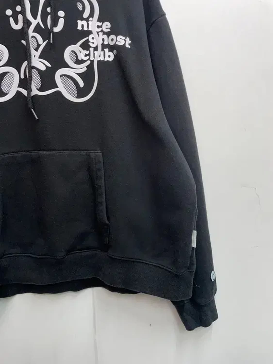 미디움 나이스고스트클럽 후드티 블랙 오버핏 상품이미지3