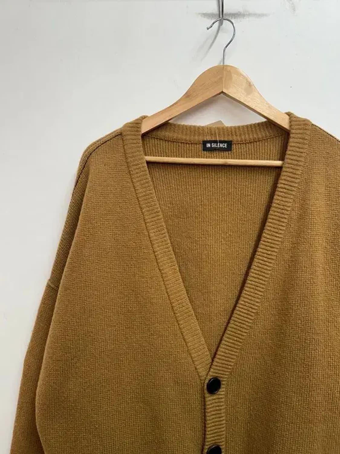 미디움 인사일런스 오버사이징 울 가디건 브라운 상품이미지4