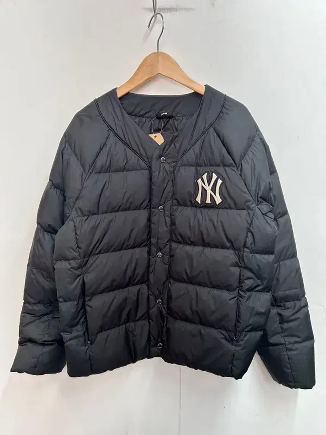 95 MLB 베이직 미디움로고 U넥 중경량 패딩 뉴욕양키스 블랙 상품이미지2