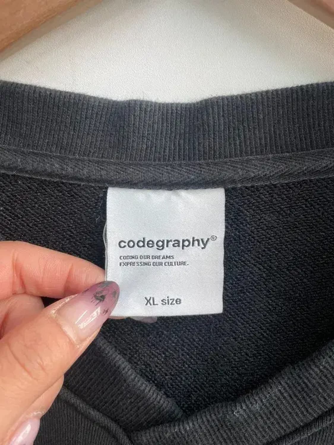 XL 코드그라피 24H 트랙 브이넥 맨투맨 블랙 상품이미지5