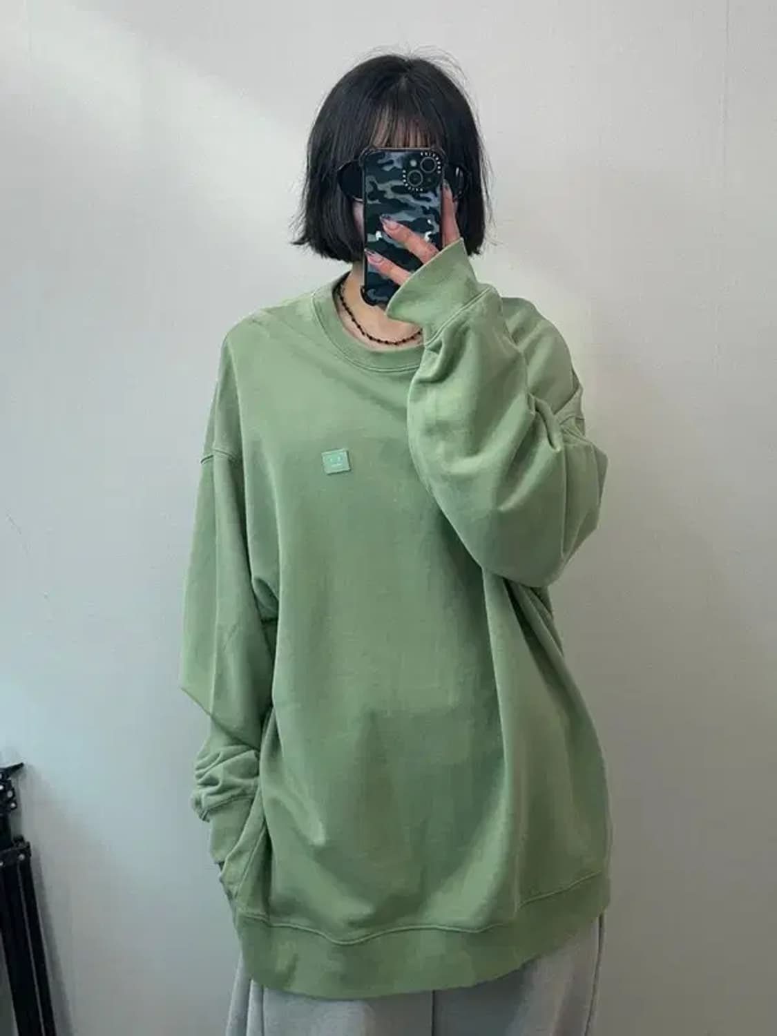 아크네 스튜디오 포바 그린 스웻셔츠 맨투맨 상품이미지1