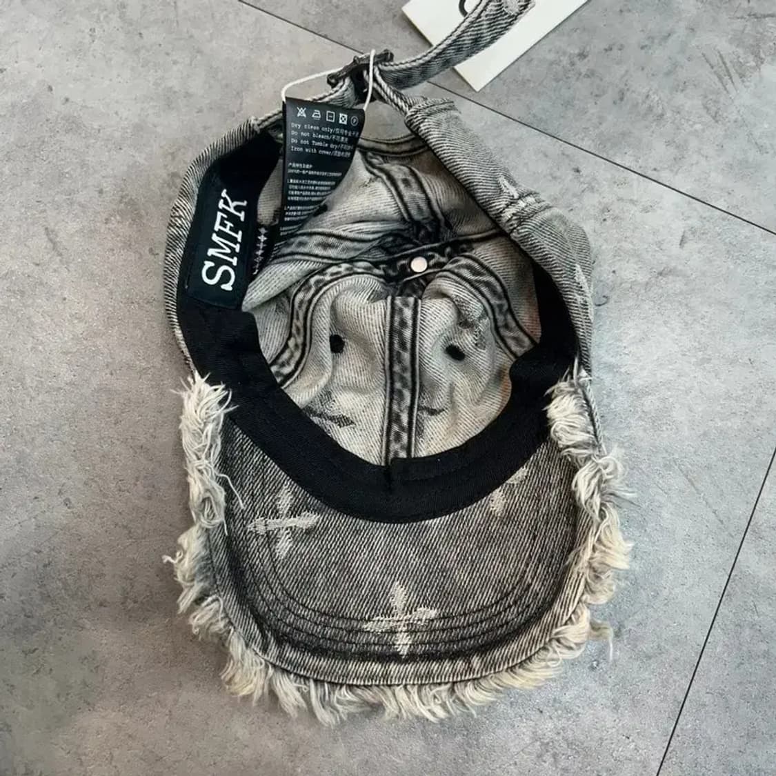 새상품 프리 SMFK 디스트레스드 데님 볼캡 그레이 상품이미지6