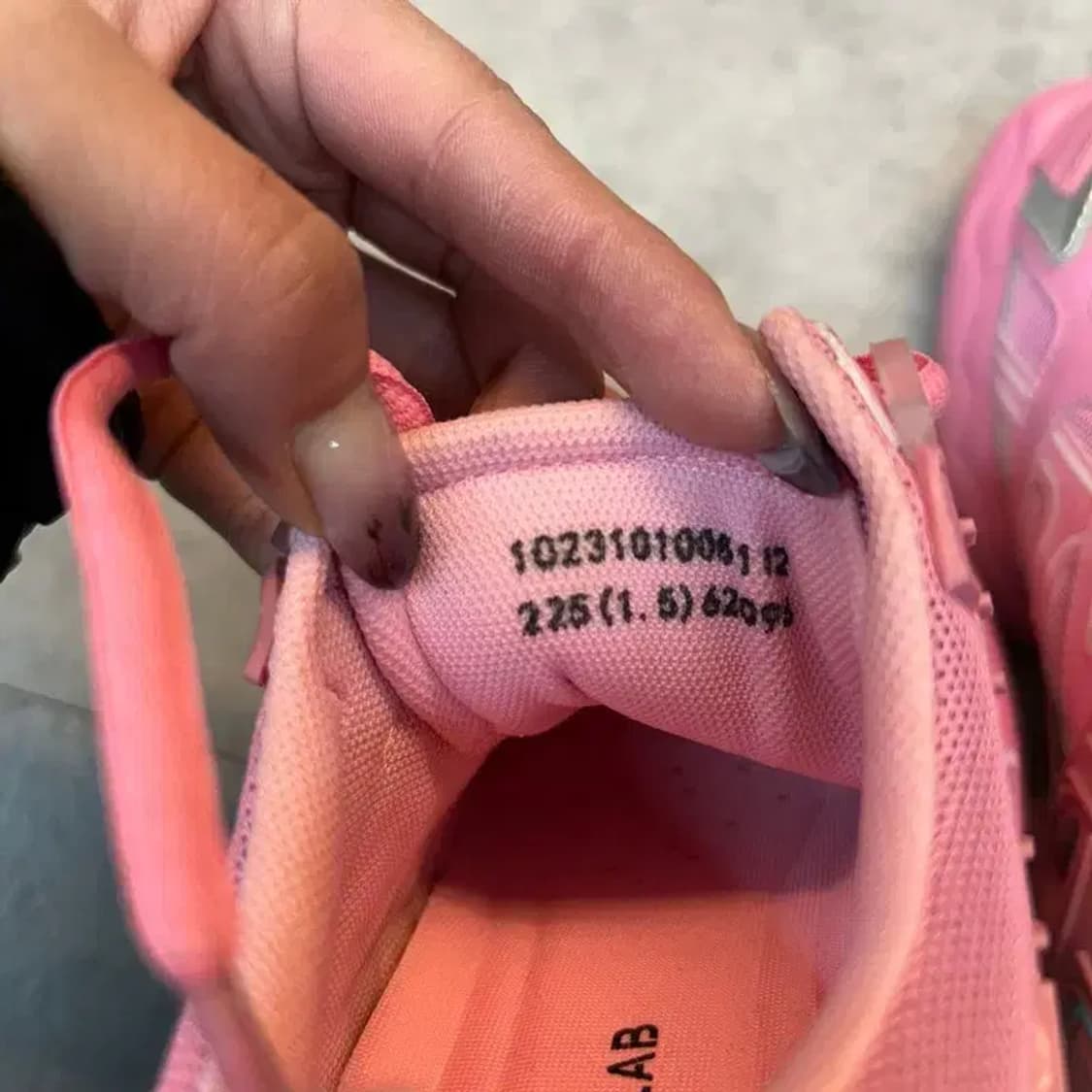 새상품 225 여성용 스포츠 스니커즈 다프네 랩 슈가 드롭 핑크 상품이미지6