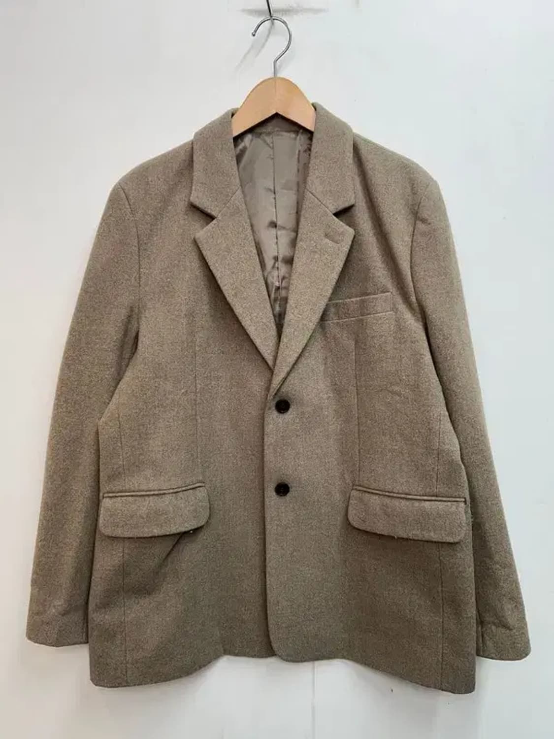 2사이즈 르마드 투버튼 블레이저 자켓 베이지 상품이미지2