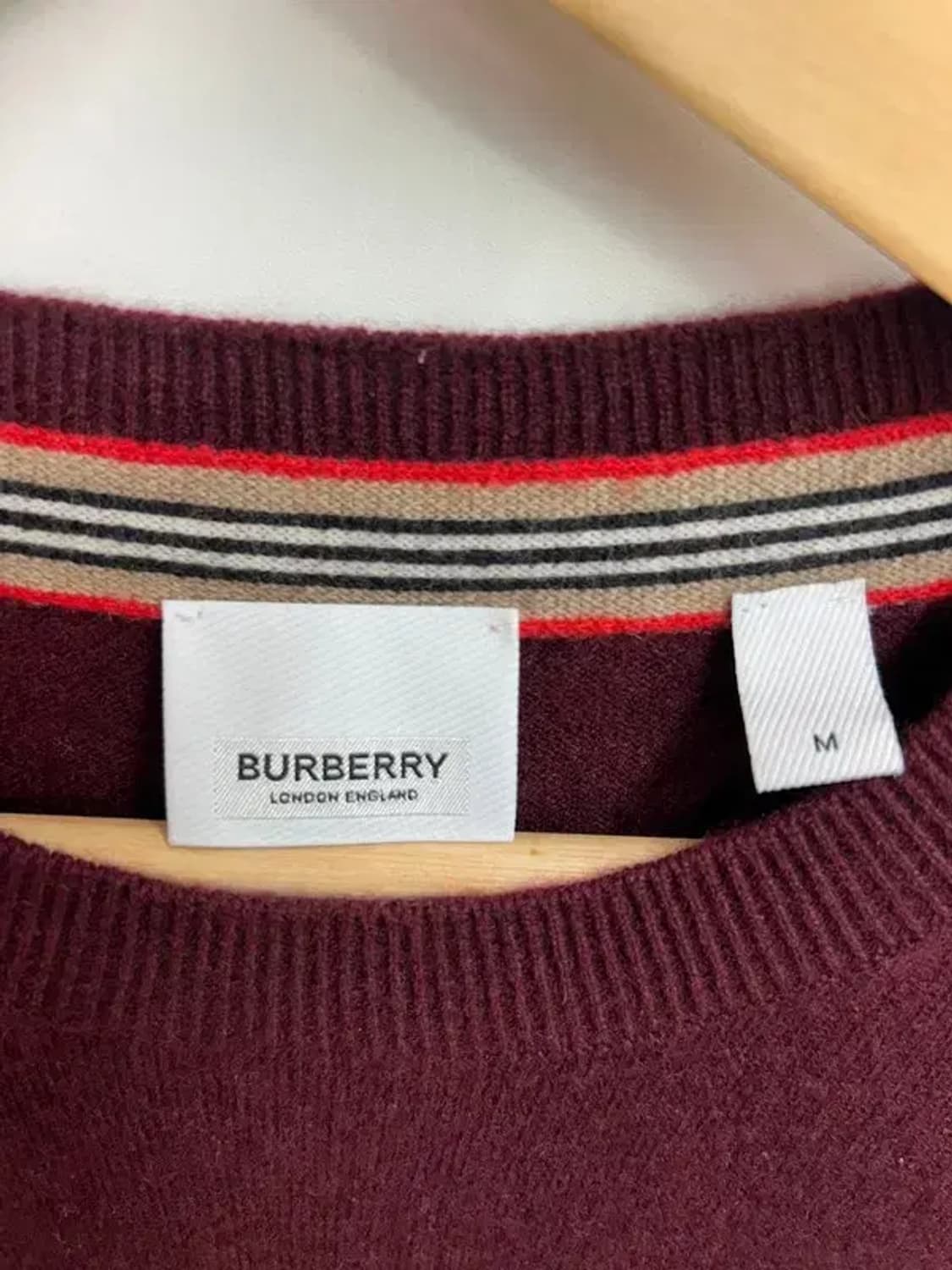 미디움 버버리 버건디 TB 로고 크루넥 캐시미어 스웨터 상품이미지5