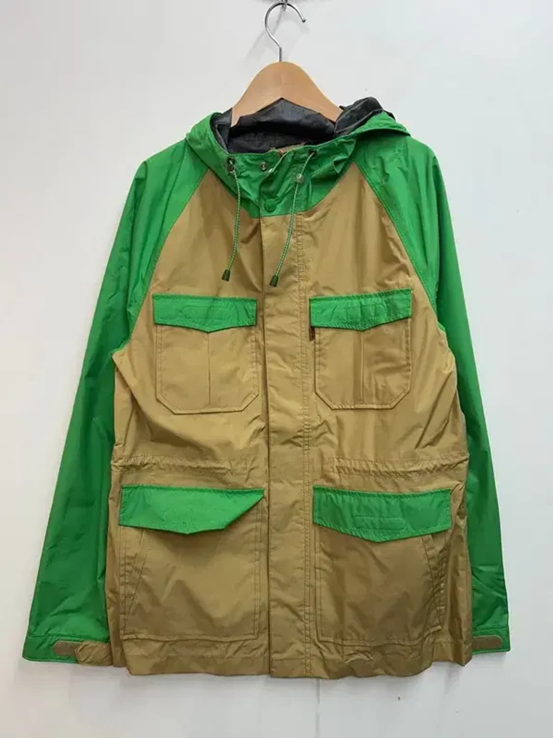 미디움 리바이스 마운틴 파카 바람막이 재킷 상품이미지2