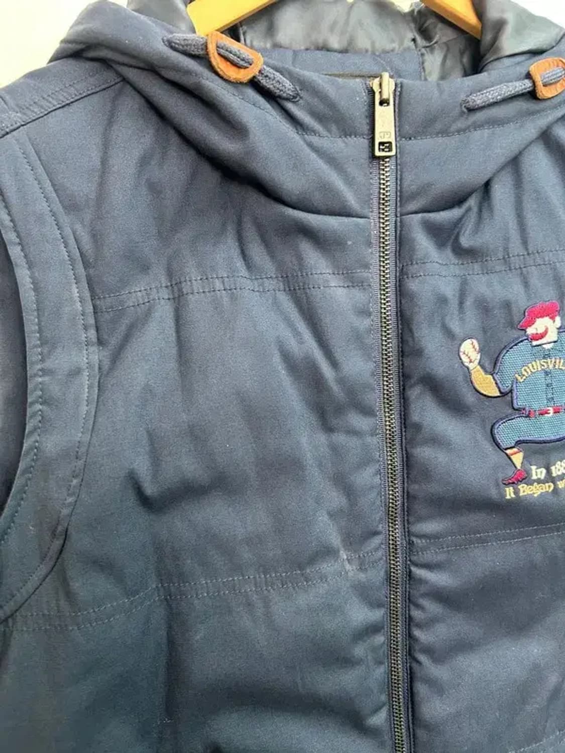 95 MLB 자수 로고 후드 패딩 조끼 네이비 상품이미지5