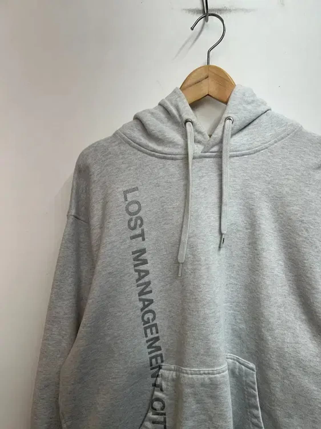 미디움 LMC 글리터 로고 후드티 라이트 헤더 그레이 상품이미지4