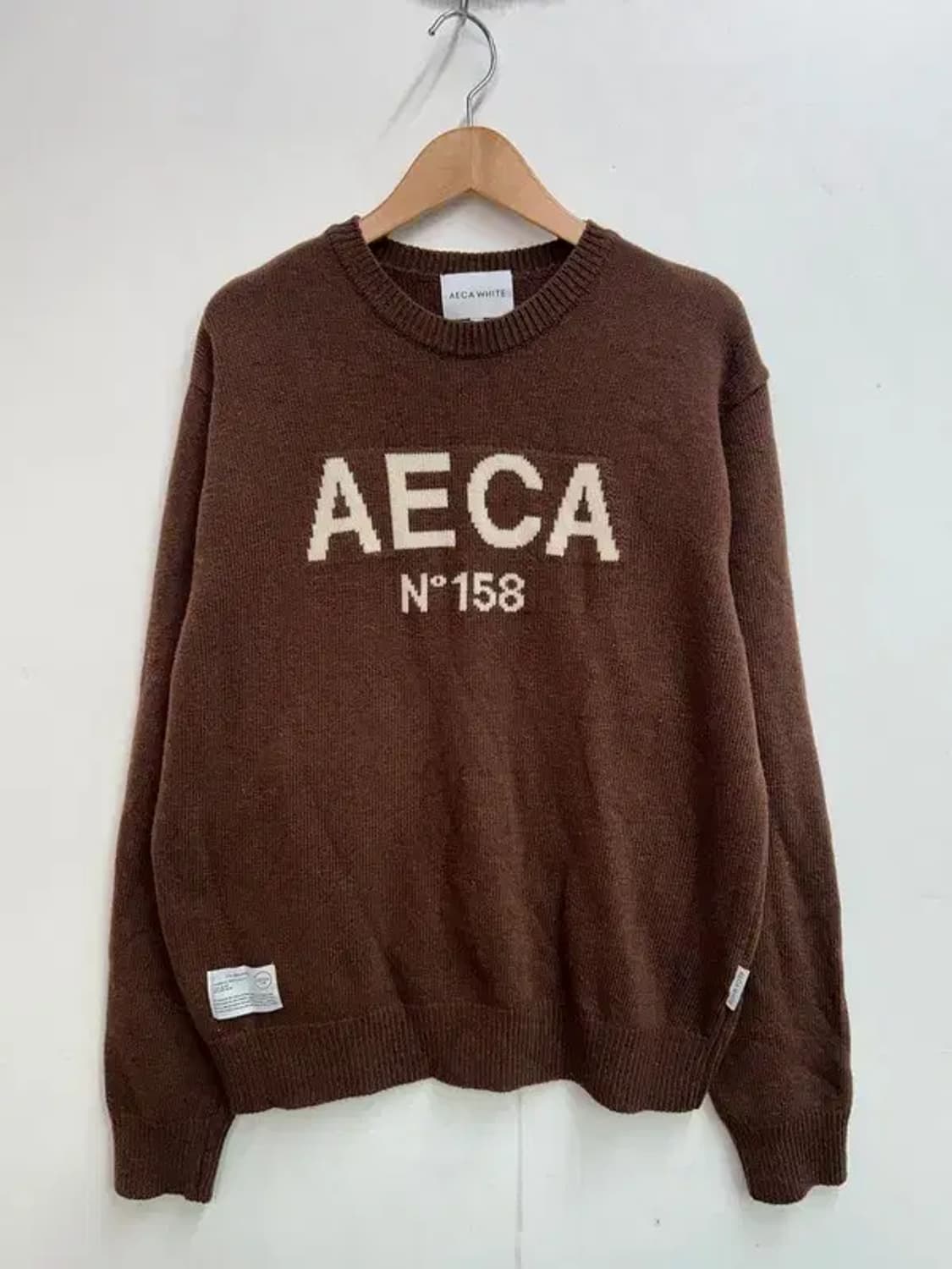 미디움 에이카화이트 AECA 빅 로고 울 니트 브라운 상품이미지2