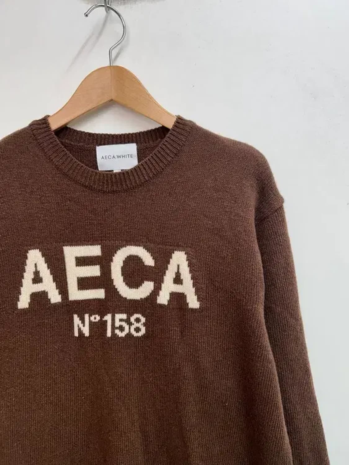 미디움 에이카화이트 AECA 빅 로고 울 니트 브라운 상품이미지4