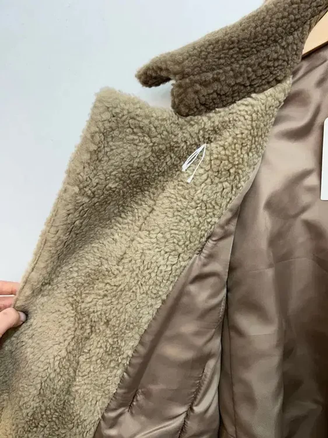 프리 새상품 노앙 오버사이즈 포켓 플리스 코트 카키 상품이미지6