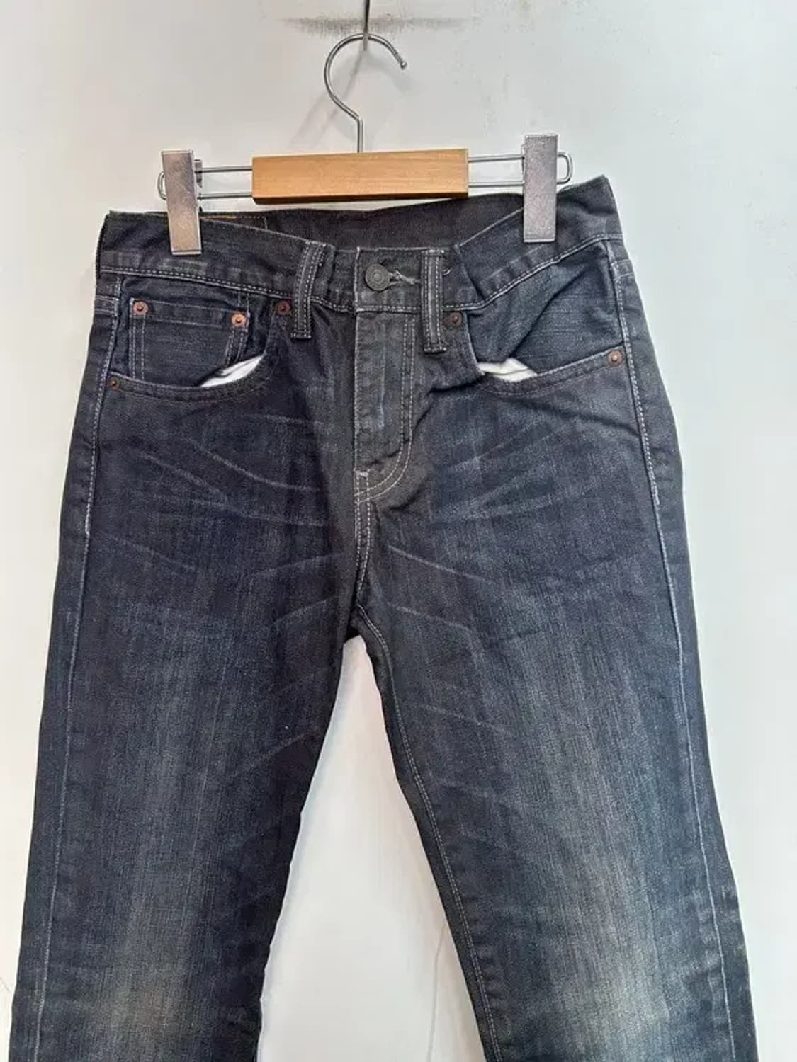 28 리바이스 511 블랙진 워싱 데님 팬츠 상품이미지4