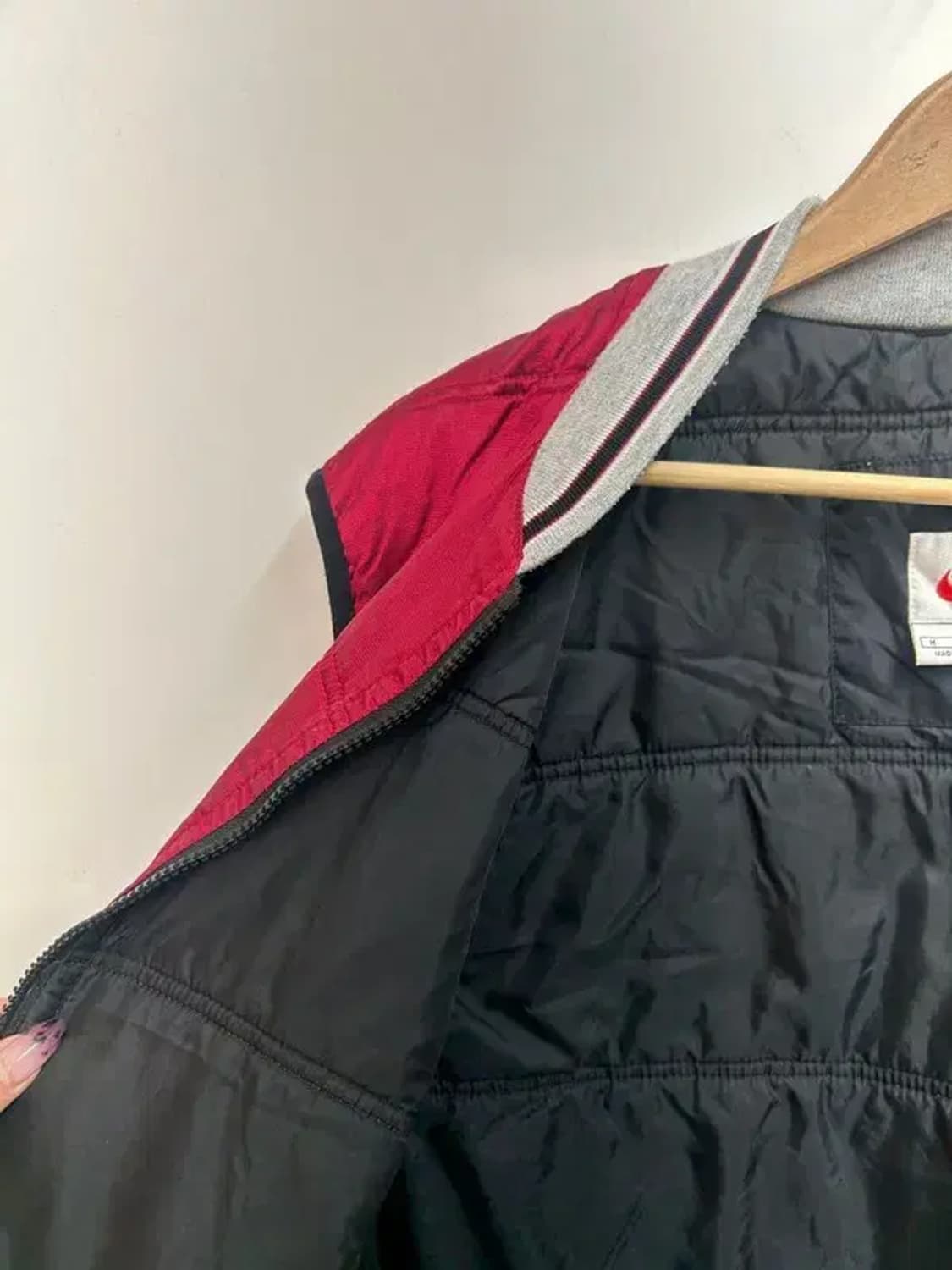 미디움 나이키 90s 빈티지 유광 나일론 경량 패딩 조끼 버건디 상품이미지6