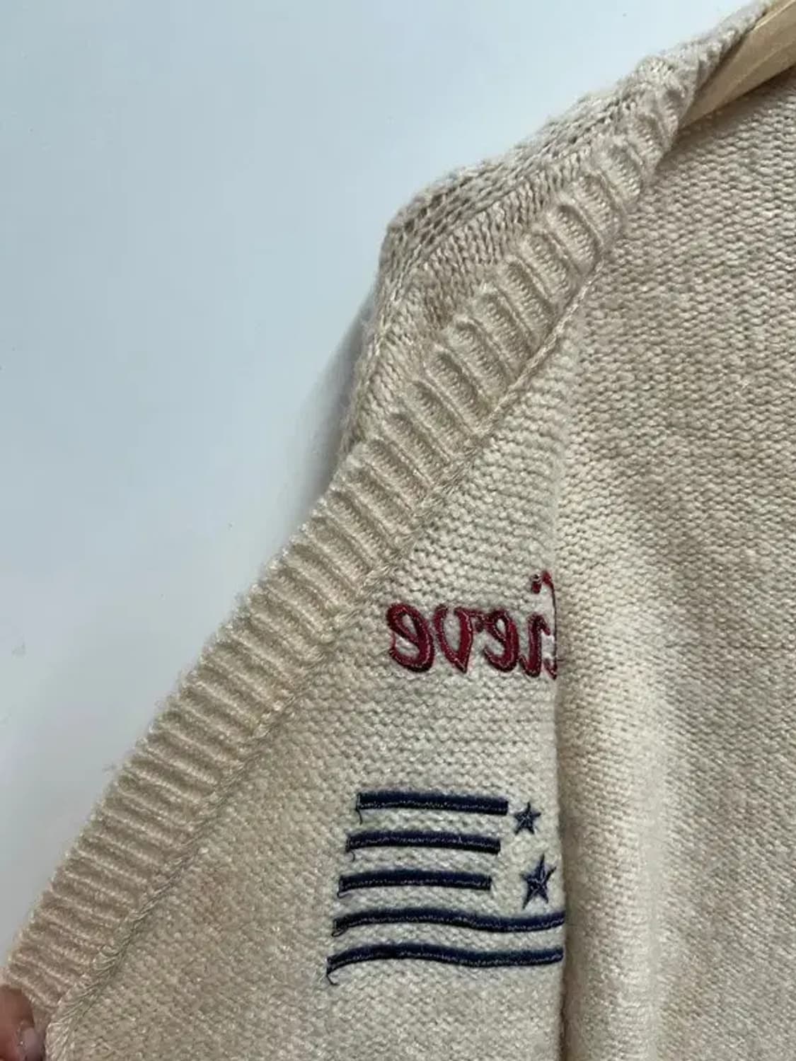 프리 지프 오버핏 스피릿 아이보리 패치 니트 가디건 상품이미지6