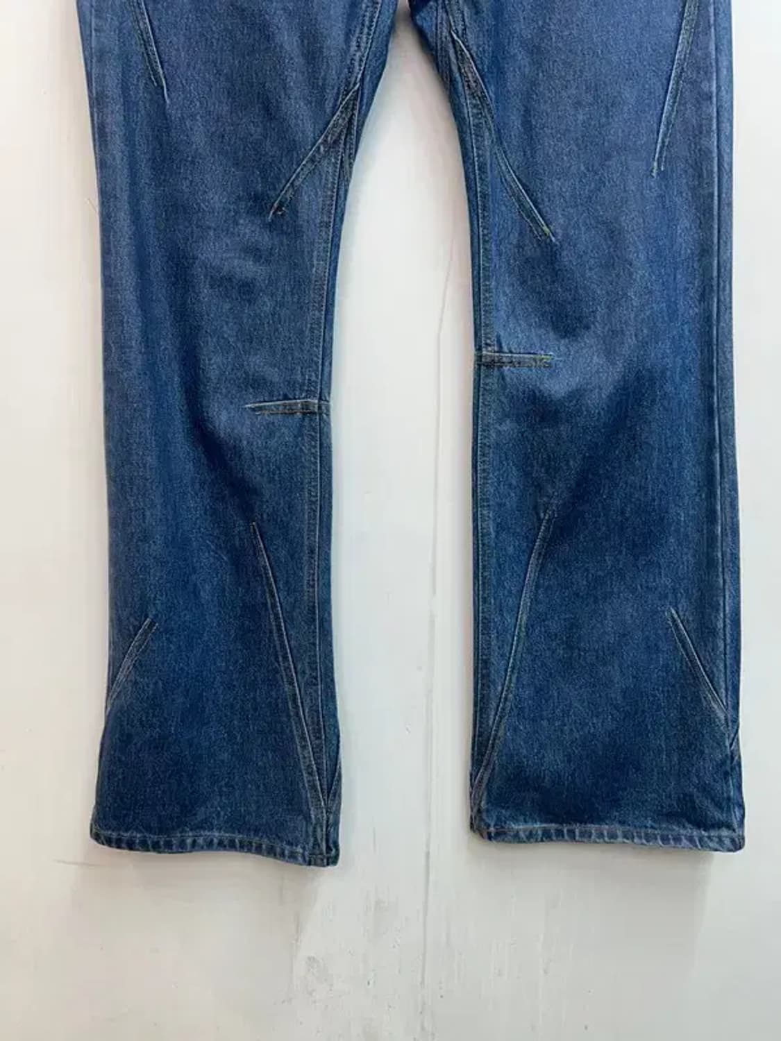 28 새상품 앤더슨벨 트리포 코팅 플레어 진 데님 팬츠 상품이미지3