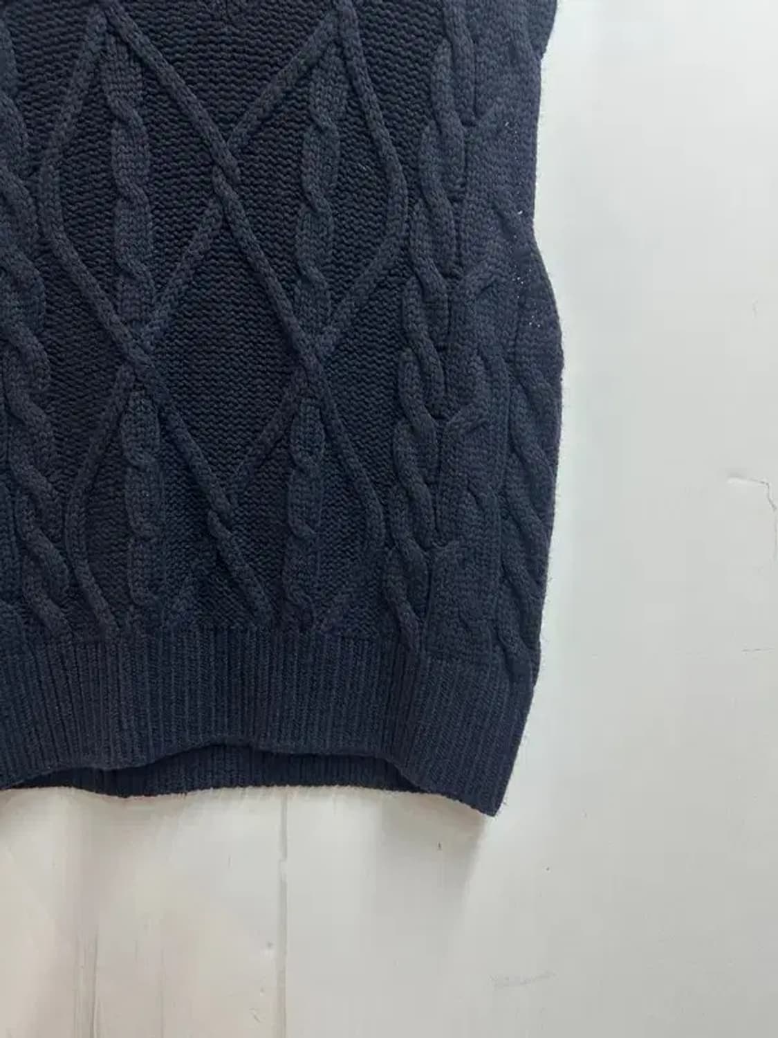 46 새상품 엘무드 너디 케이블 니트 베스트 네이비 상품이미지3