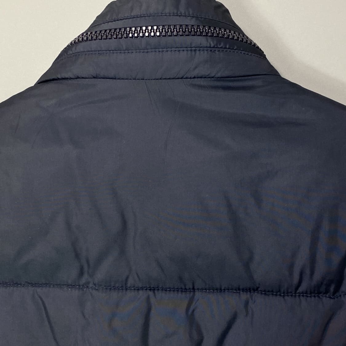 [중고] [M] JEEP 남자 겨울 가벼운 패딩조끼 빈 상품이미지7