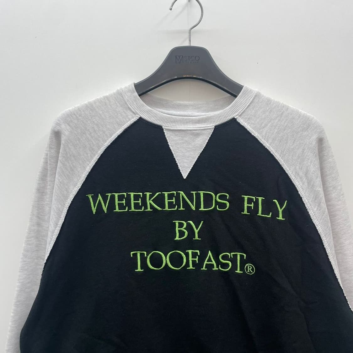 미디움 PRENDA 프렌다 자수 나그랑 맨투맨 티셔츠 팝니다 상품이미지6