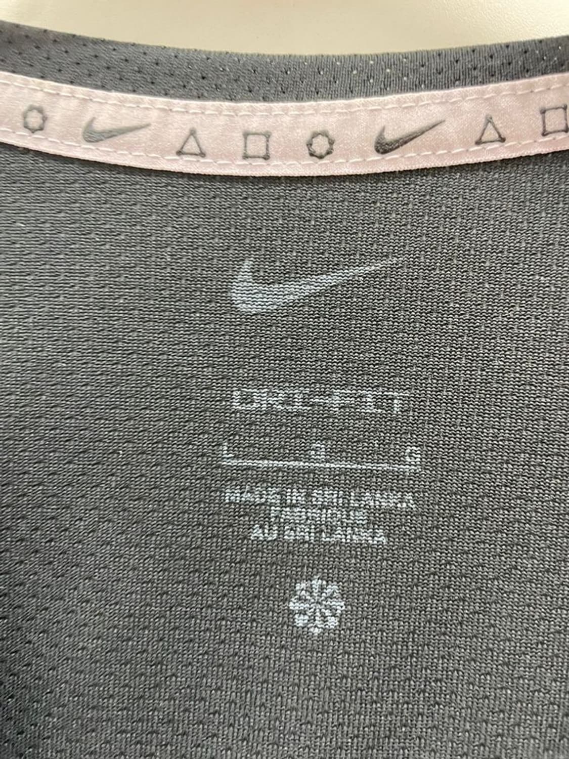 100 나이키 드라이 핏 다이 반팔 기능성웨어 상품이미지5