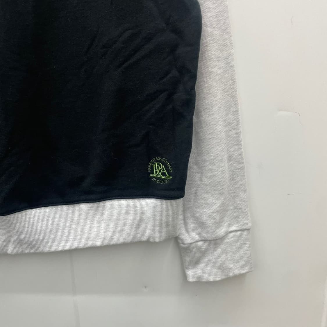 미디움 PRENDA 프렌다 자수 나그랑 맨투맨 티셔츠 팝니다 상품이미지4