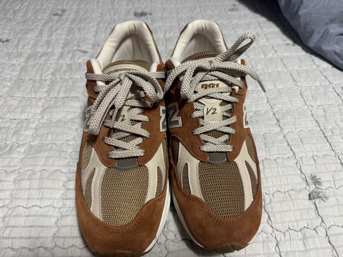 뉴발란스 991v2 카라멜(브라운) 275사이즈 팝니다. 상품이미지1