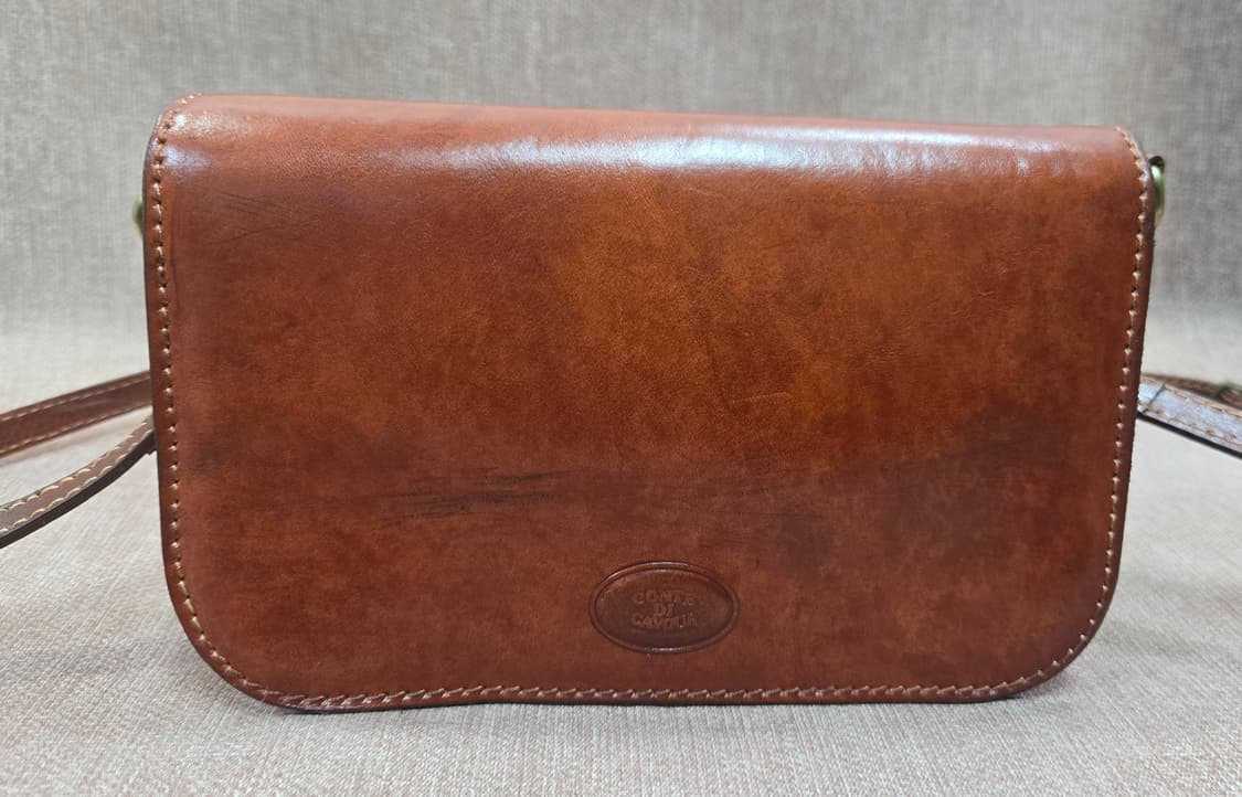 콘테 디 카보우르브라운 빈티지가죽 크로스백 상품이미지1