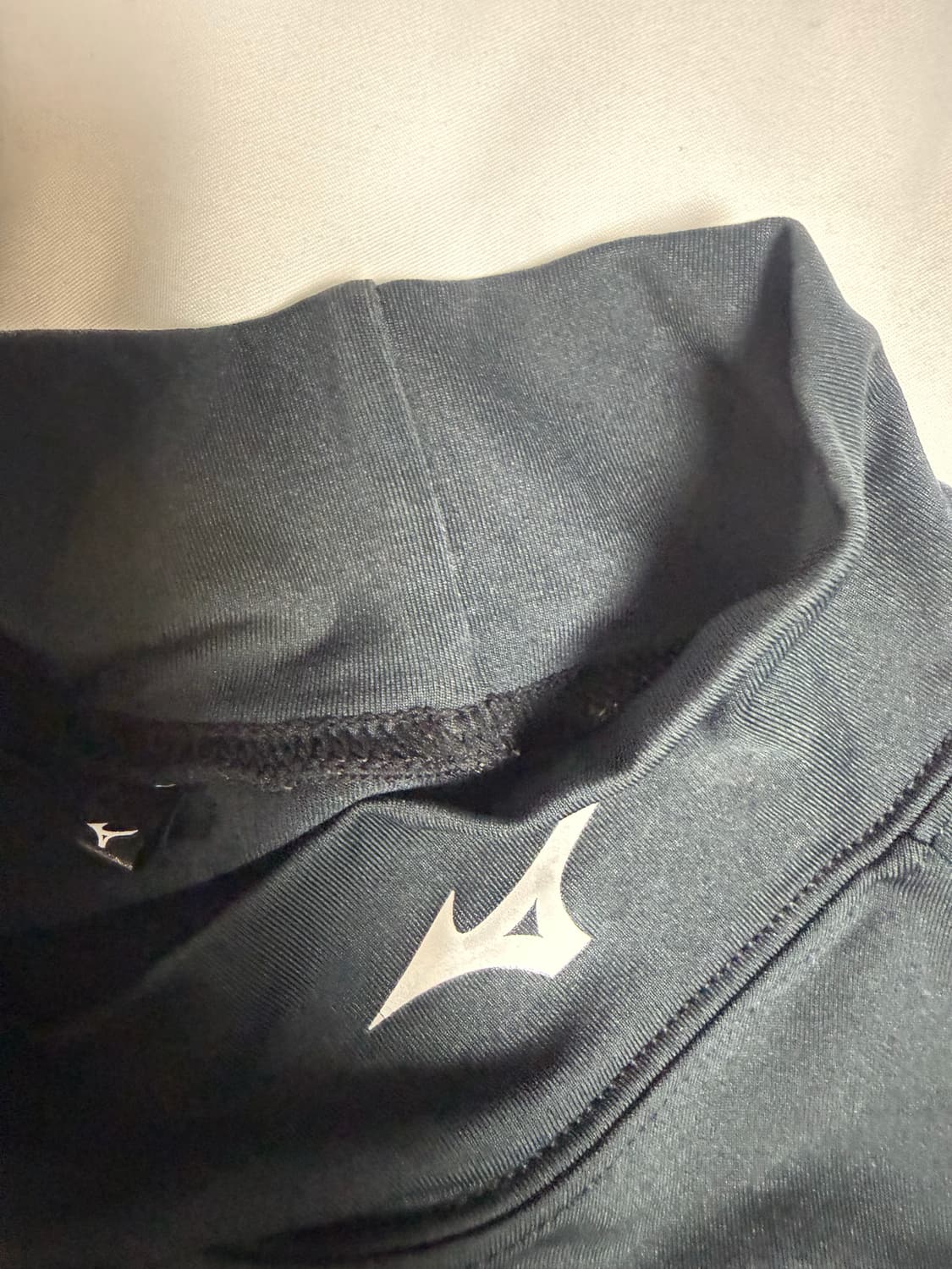 Mizuno Black Functional Mock Neck Tee M 상품이미지3