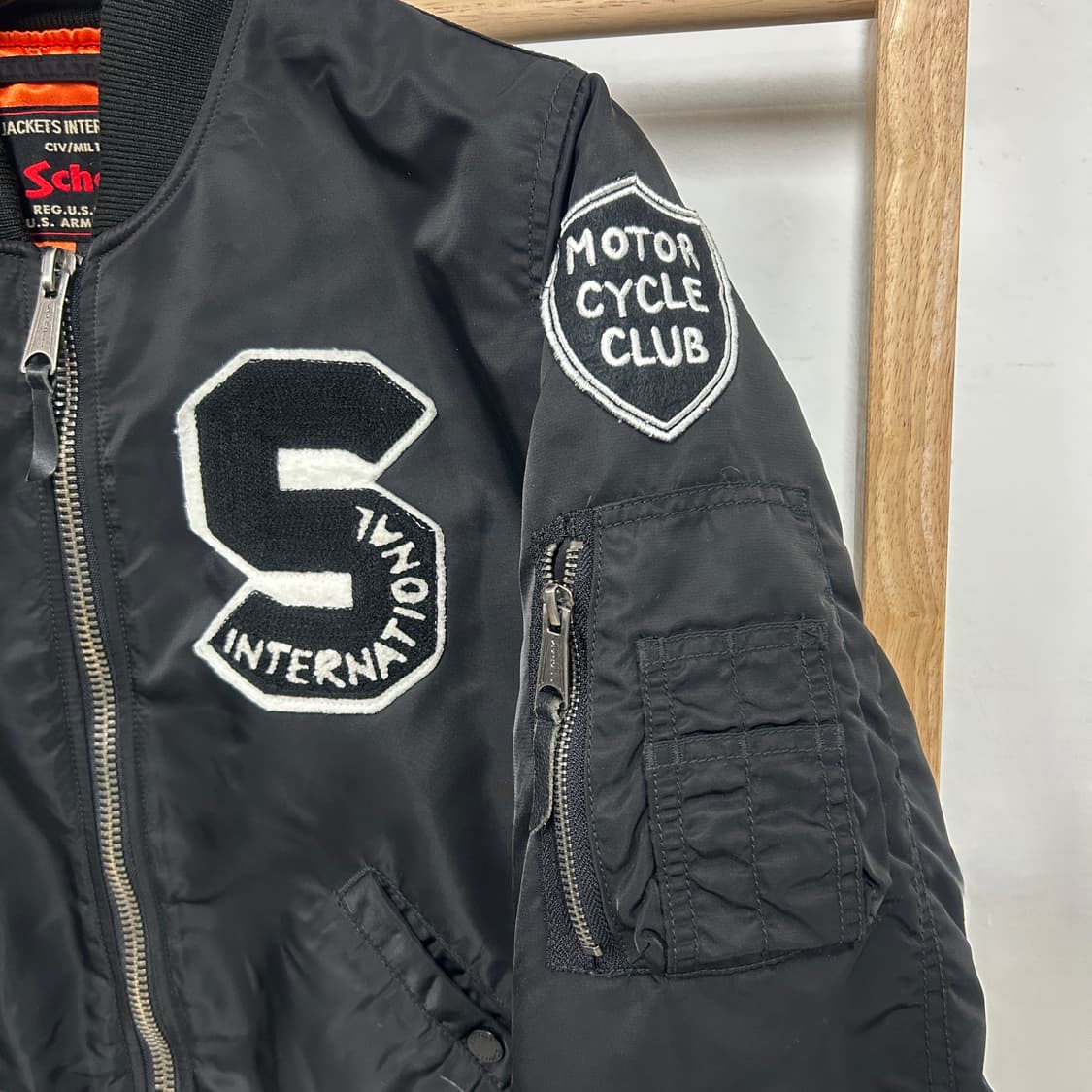 쇼트 패치워크 MA-1 항공점퍼 블랙 상품이미지4