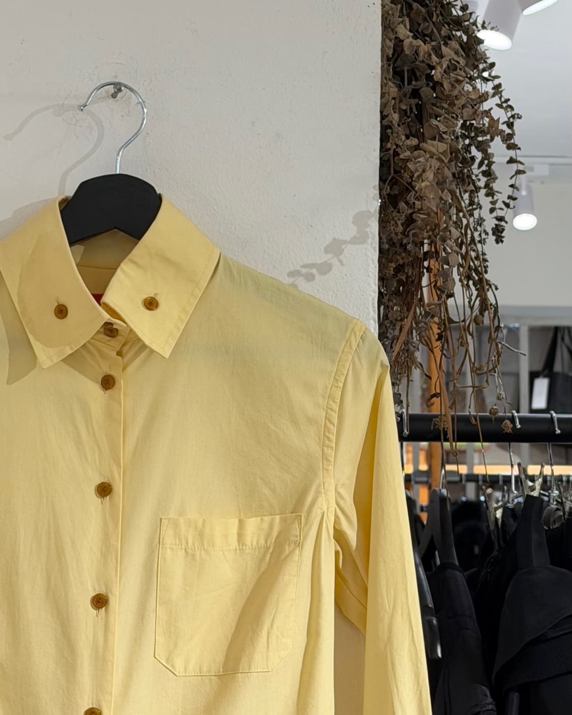 비비안웨스트우드 레드라벨 옐로우 클래식 셔츠 상품이미지3