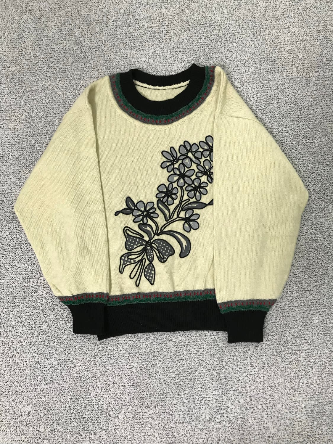 Floral Pattern Knit Sweater 상품이미지1