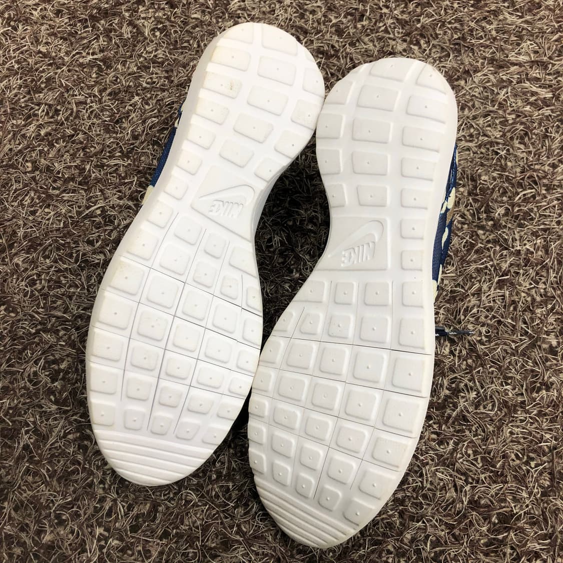 나이키 로쉐런 뉴욕시티 도트 스니커즈 운동화 러닝화 상품이미지5