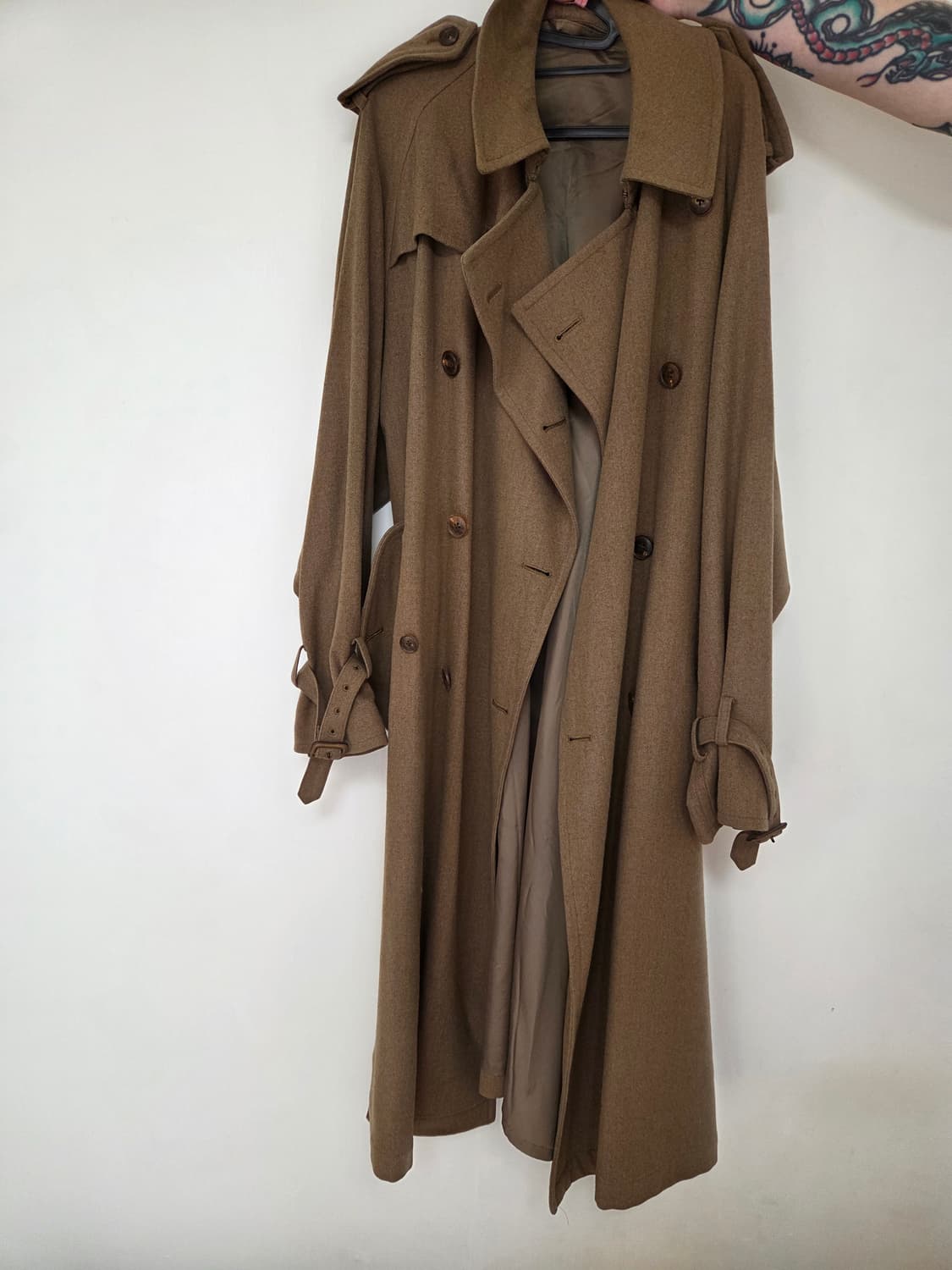 오라리 캐시미어 트렌치코트 상품이미지1