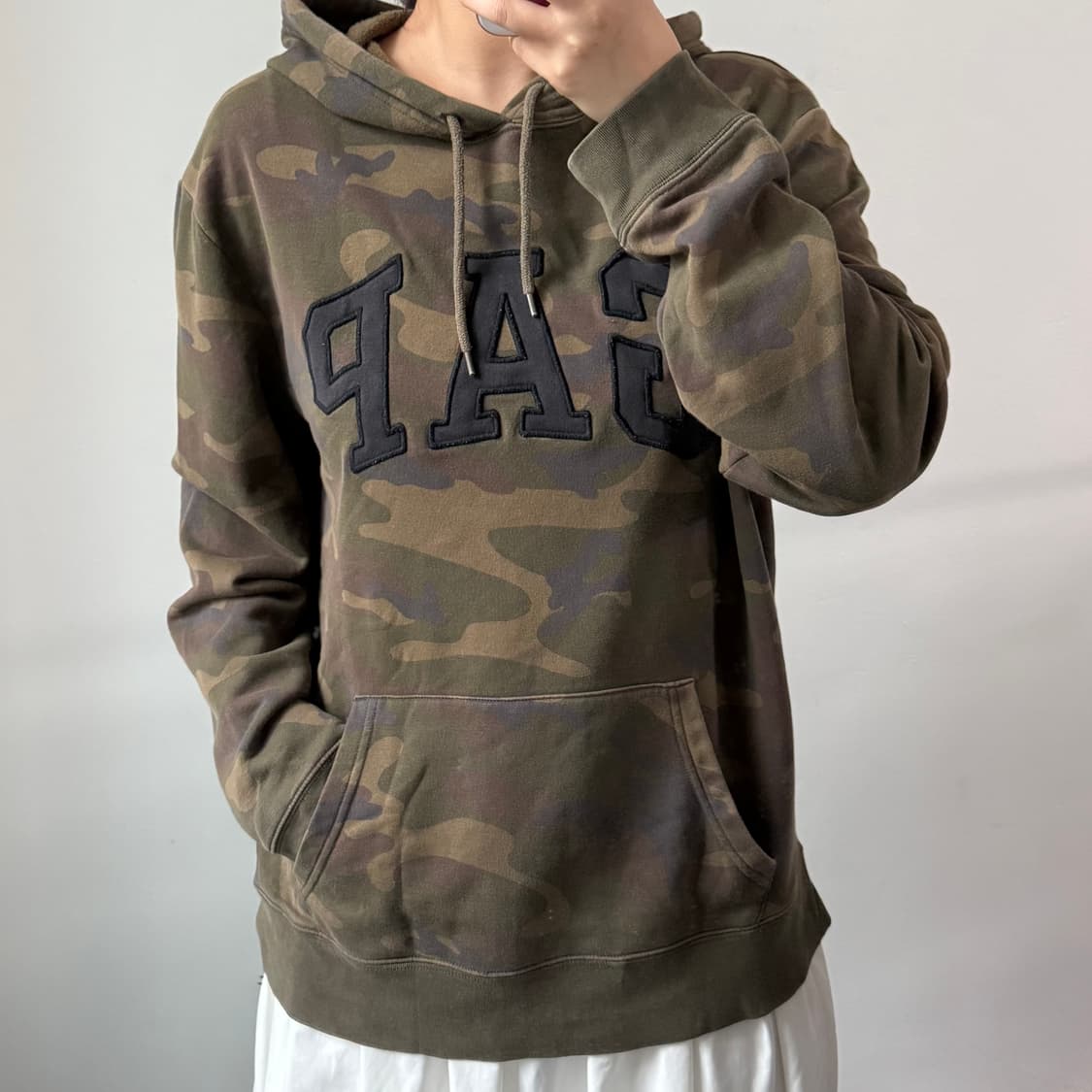 [L] 갭 카모 패턴 후드티 상품이미지1