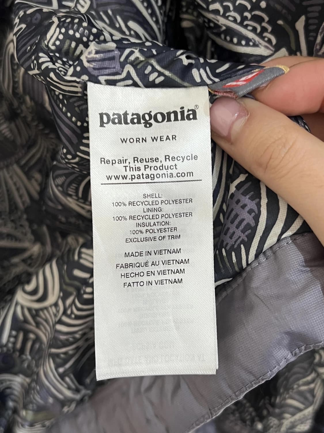 파타고니아 경량 패딩  상품이미지3