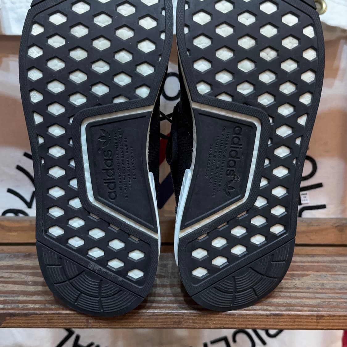 네이버후드 X 아디다스 NMD R1 스니커즈 상품이미지7