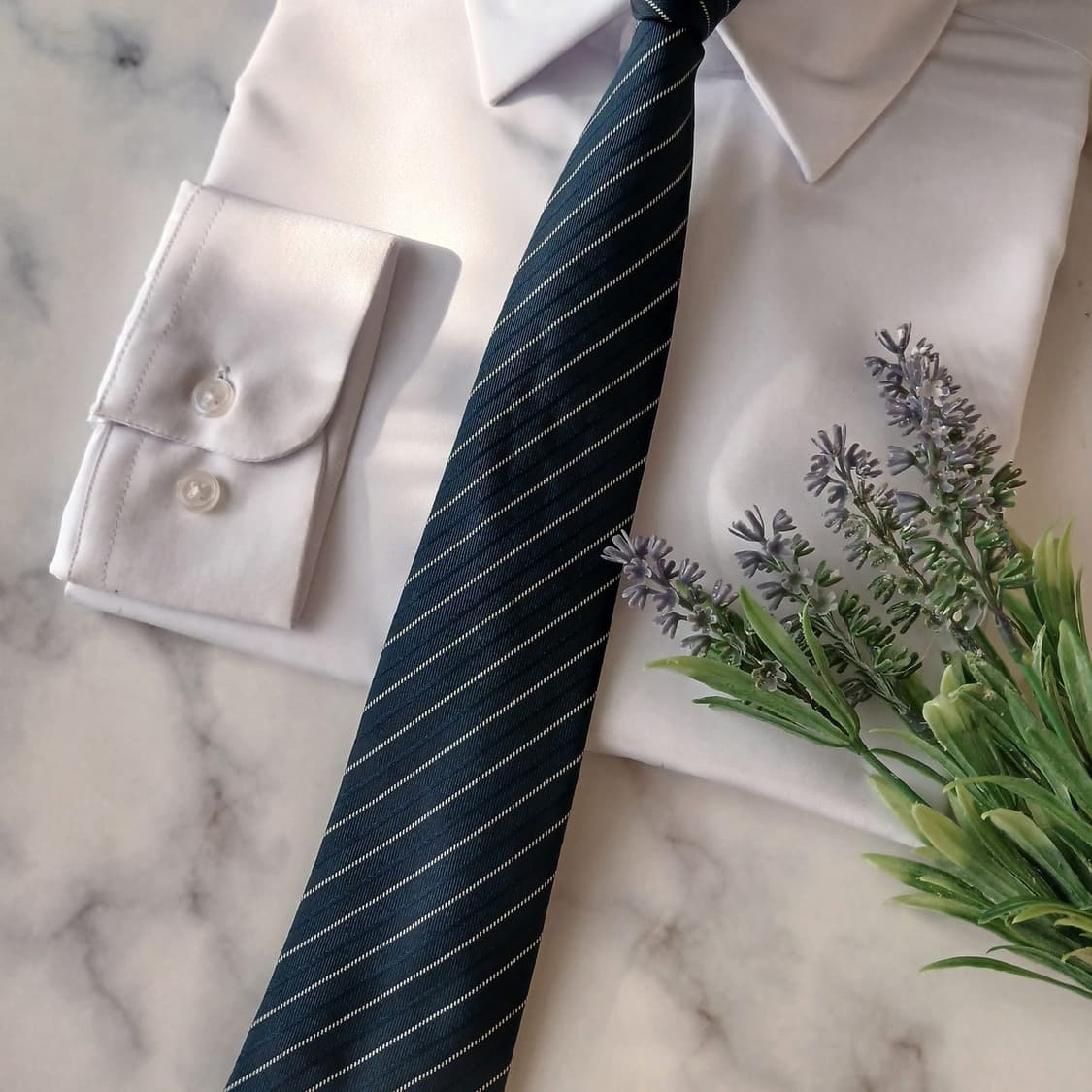 아쿠아스큐텀 실크 레지멘탈 스트라이프 넥타이 9cm A+등급 A19037 상품이미지5