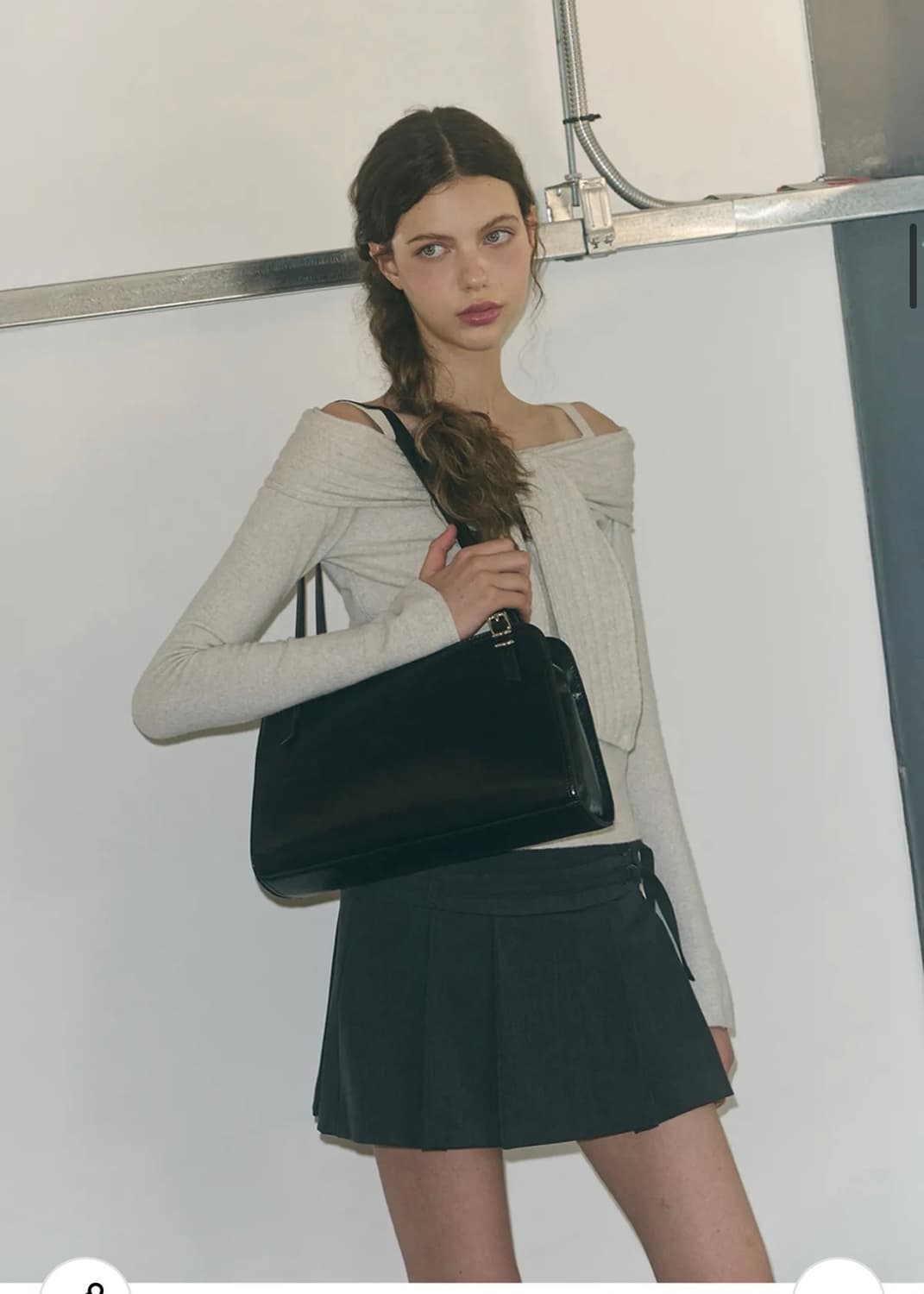 (새상품) 레더리 웨이비 숄더백 [BLACK] 판매 상품이미지6