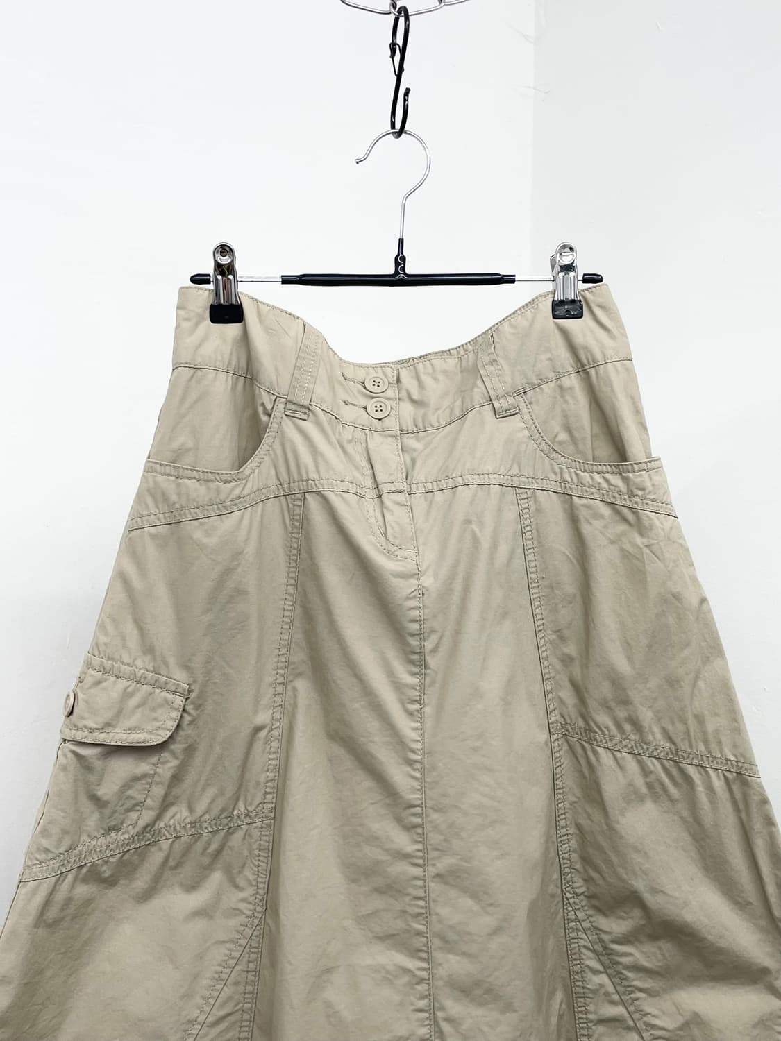 베이지 포켓 프릴 카고 스커트 상품이미지6