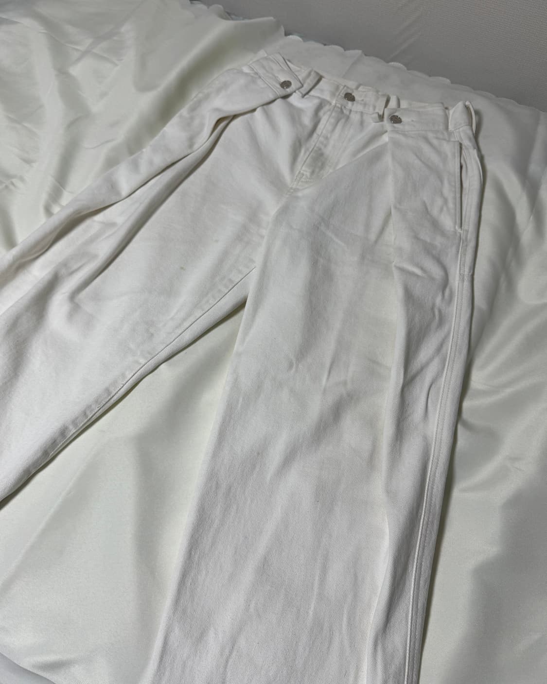 우영미 화이트 와이드 팬츠 상품이미지1