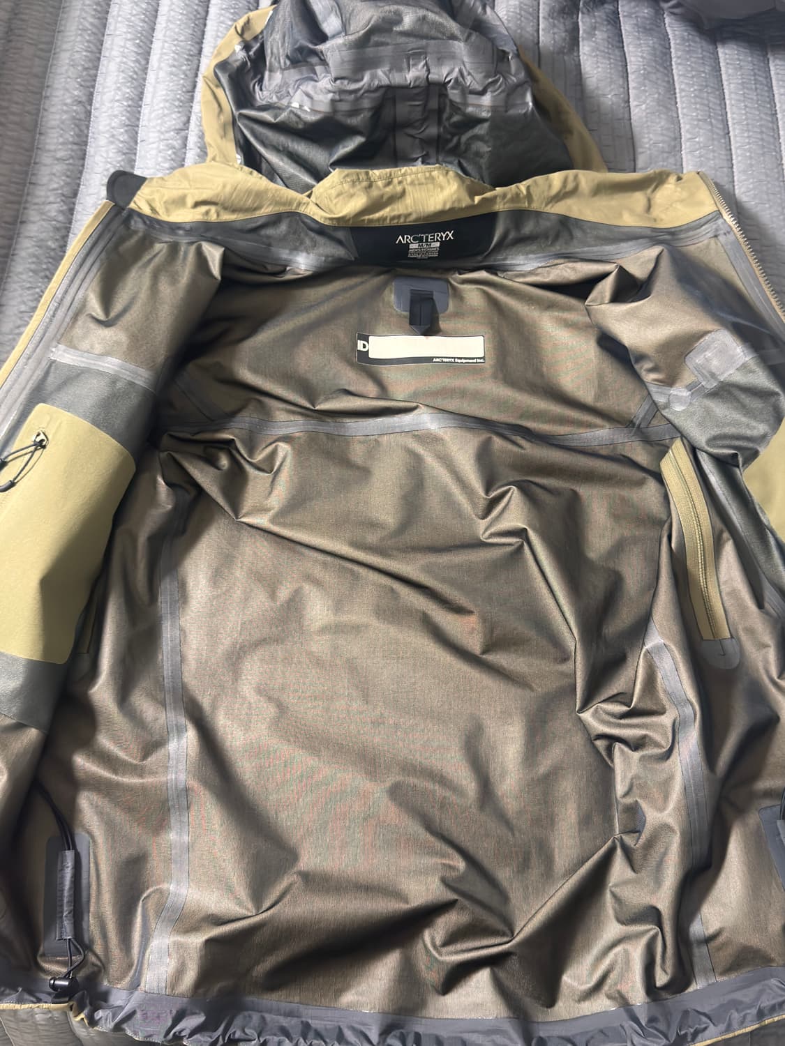 아크테릭스 리프 알파 gen2 M크로커다일 상품이미지2